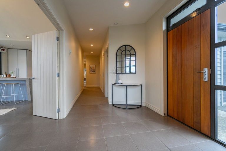 Photo of property in 60 Breaksea Street, Te Anau, 9600