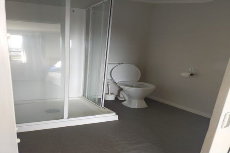 Photo of property in 3 Gaff Place, Whitby, Porirua, 5024