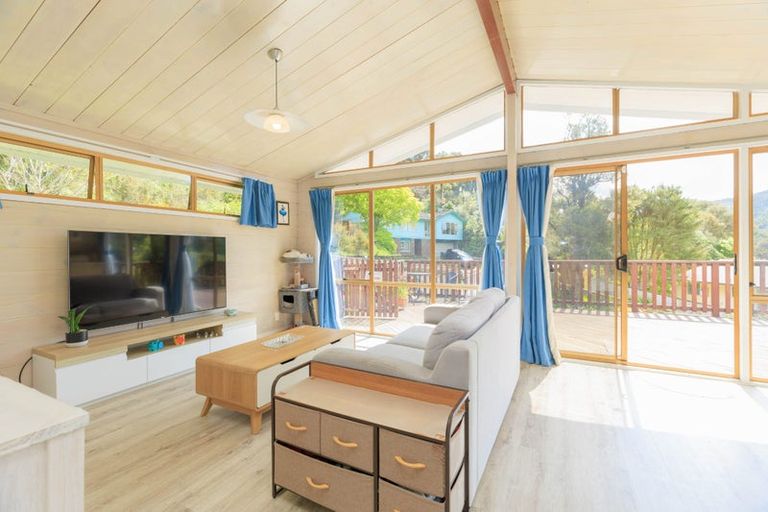 Photo of property in 12 Ngahere Street, Stokes Valley, Lower Hutt, 5019