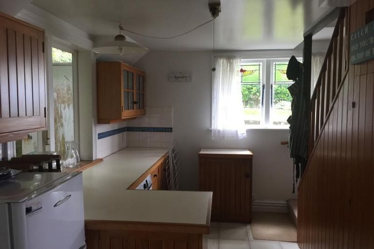 Photo of property in 13 Barton Terrace, Thorndon, Wellington, 6011