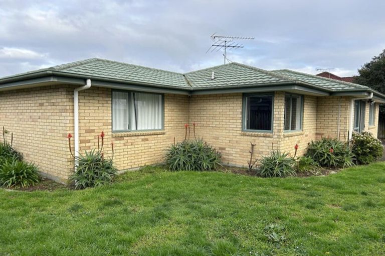 Photo of property in 15a Edinburgh Street, Tuakau, 2121