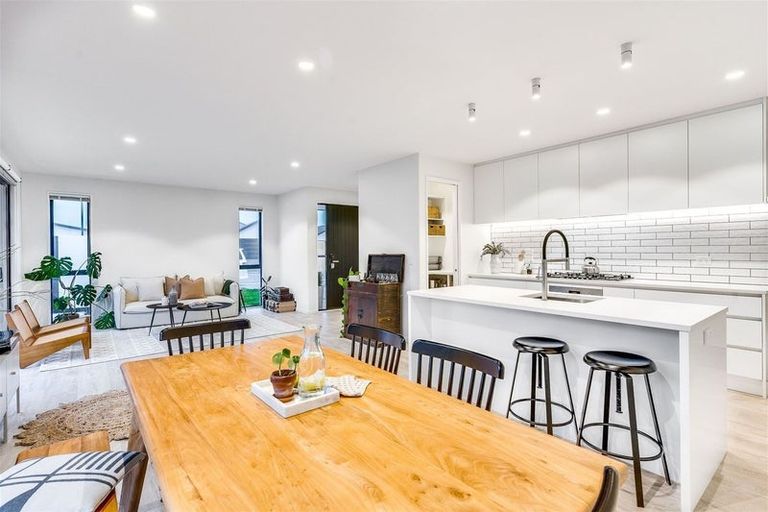 Photo of property in 12 Muirhill Street, Halswell, Christchurch, 8025