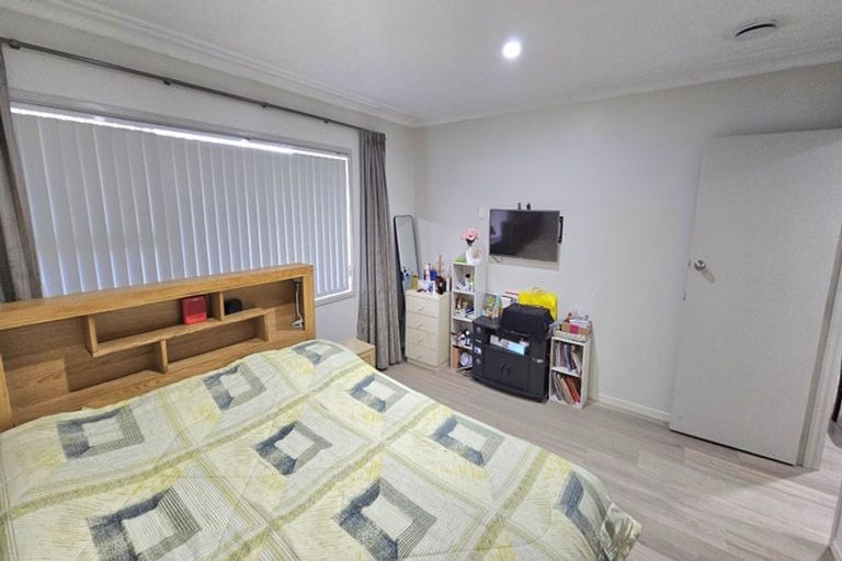 Photo of property in 3/96 Titirangi Road, New Lynn, Auckland, 0600