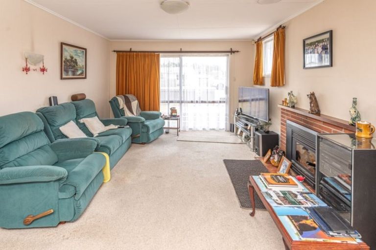 Photo of property in 25 Alexandra Street, Marton, 4710