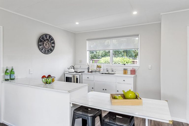 Photo of property in 67b Ngapaki Street, Waikanae Beach, Waikanae, 5036