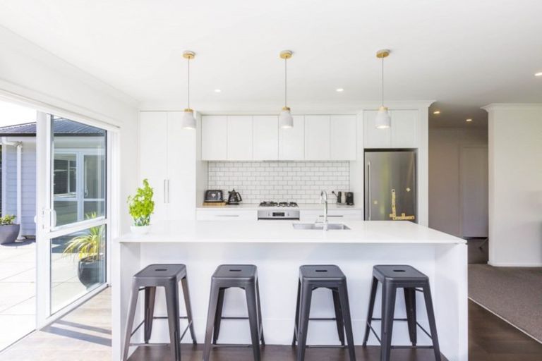 Photo of property in 80 Riverstone Drive, Riverstone Terraces, Upper Hutt, 5018