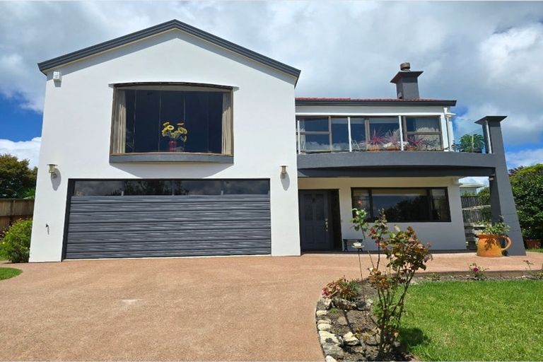 Photo of property in 39 Alec Craig Way, Gulf Harbour, Whangaparaoa, 0930