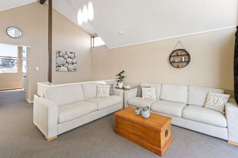 Photo of property in 4 Bristol Street, Tamatea, Napier, 4112