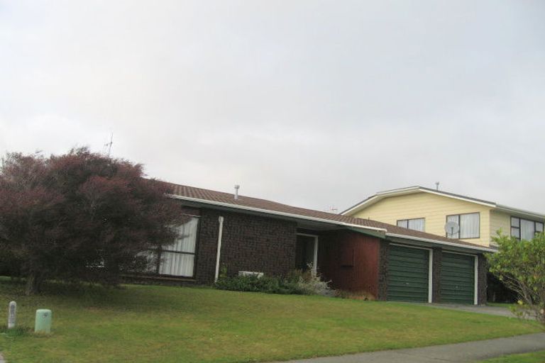 Photo of property in 29 Exploration Way, Whitby, Porirua, 5024