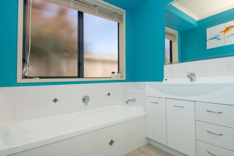 Photo of property in 154 Longview Drive, Papamoa Beach, Papamoa, 3118