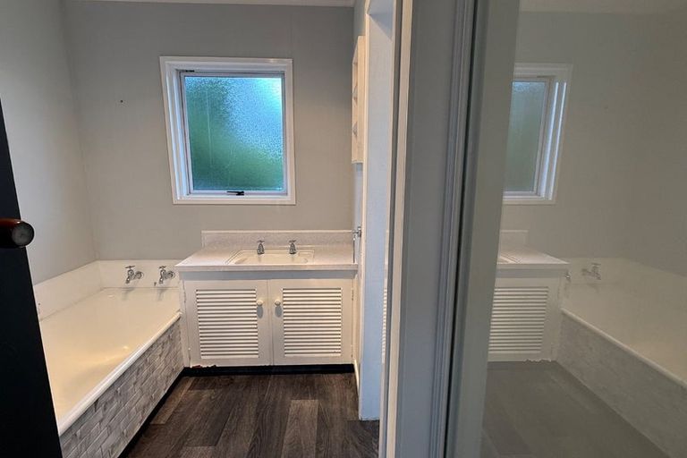 Photo of property in 4 Lerwick Street, Tamatea, Napier, 4112