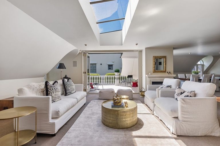 Photo of property in 1/121 Saint Stephens Avenue, Parnell, Auckland, 1052