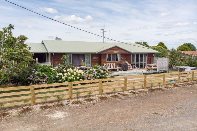 Photo of property in 53 River Road, Ngatea, 3503