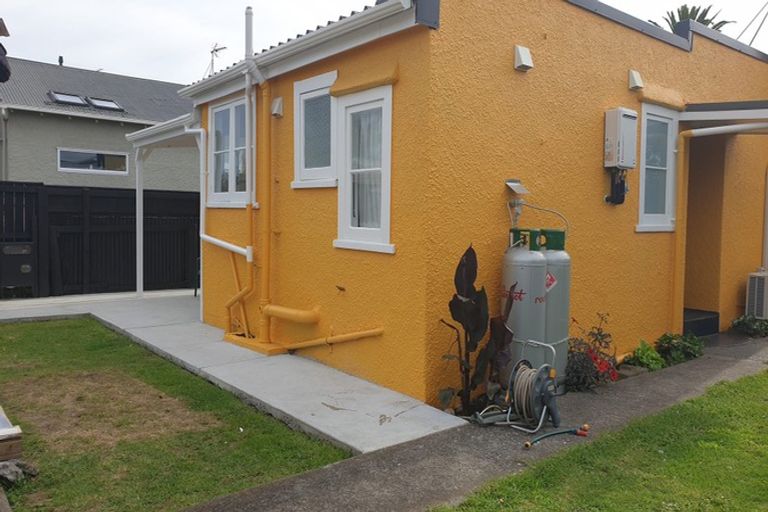 Photo of property in 8a Pharazyn Street, Gonville, Whanganui, 4500