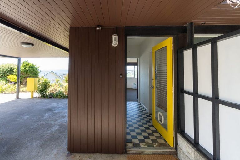 Photo of property in 6 Stormont Place, Kingston, Wellington, 6021