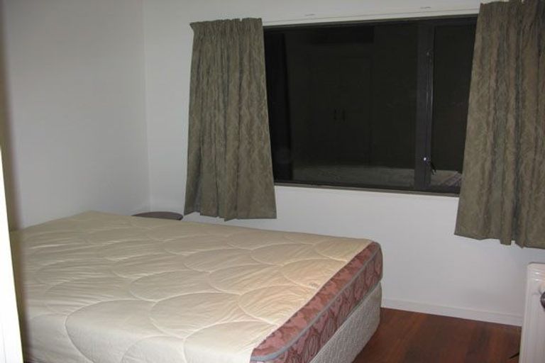 Photo of property in 10b Williams Street, Sunshine Bay, Queenstown, 9300