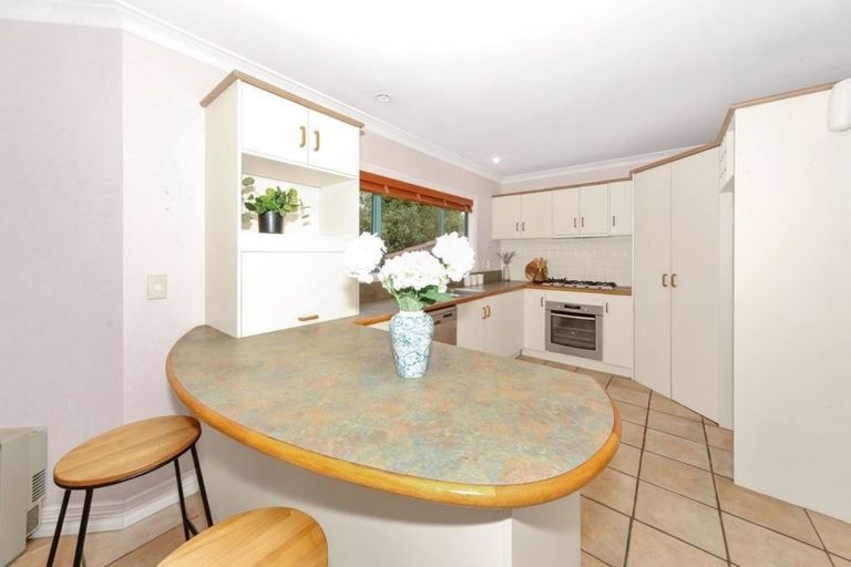 Photo of property in 10 Oakmont Place, Rototuna, Hamilton, 3210