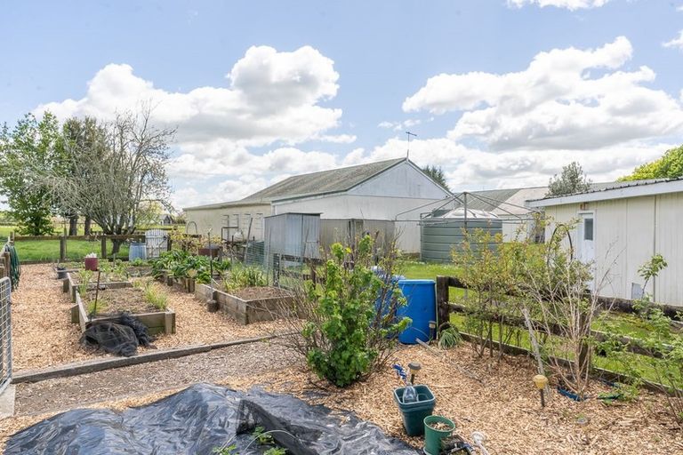 Photo of property in 154 Hoeka Road, Matangi, Hamilton, 3284