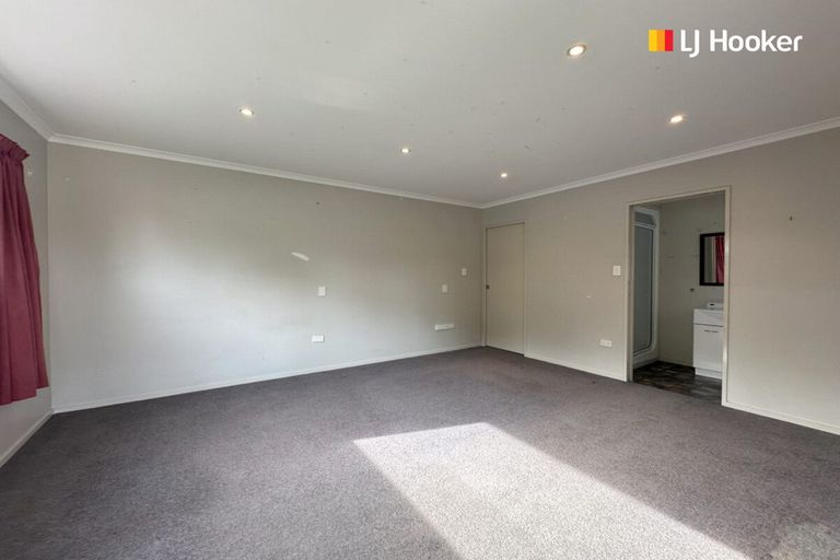 Photo of property in 6 Stephen Street, Halfway Bush, Dunedin, 9010