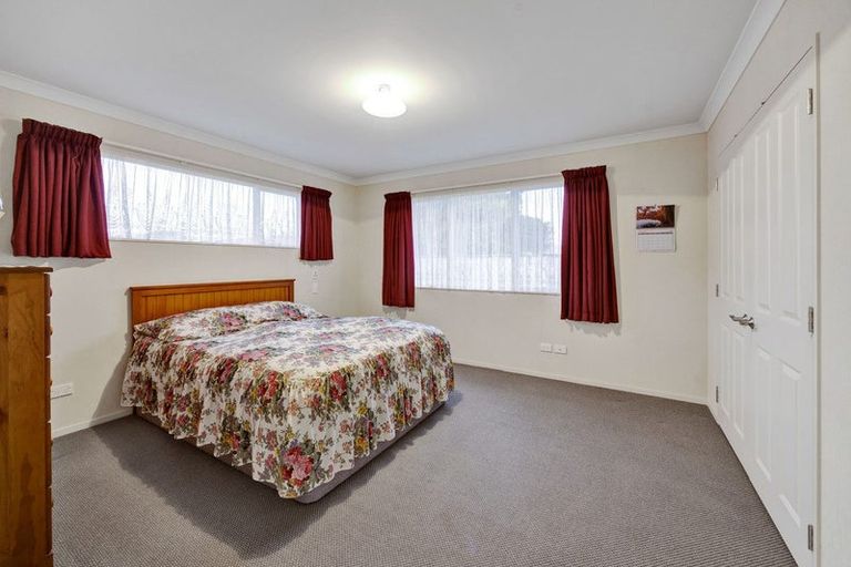 Photo of property in 33d Argyle Street, Hawera, 4610