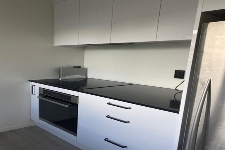 Photo of property in 2/21 Roadley Avenue, Sunnyhills, Auckland, 2010