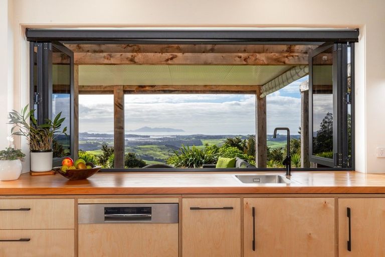 Photo of property in 3 Carters Road West, Mangawhai, 0975