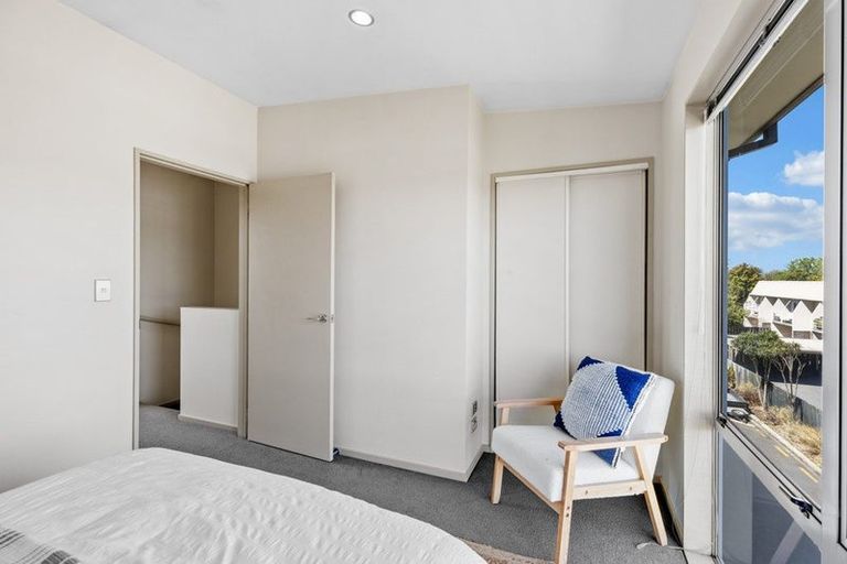 Photo of property in 4/54 Champion Street, Edgeware, Christchurch, 8013