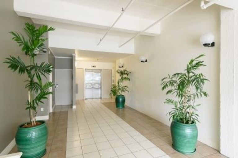 Photo of property in Tennyson Apartments, 18/25 Tennyson Street, Te Aro, Wellington, 6011