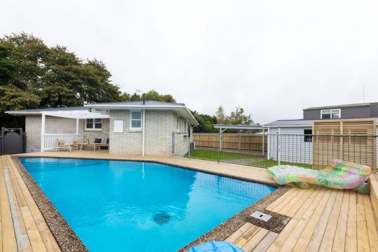 Photo of property in 95 Ruamahanga Crescent, Terrace End, Palmerston North, 4410