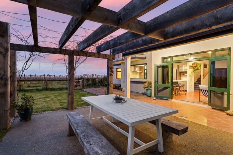 Photo of property in 16 Newman Road, Rapaura, Blenheim, 7273