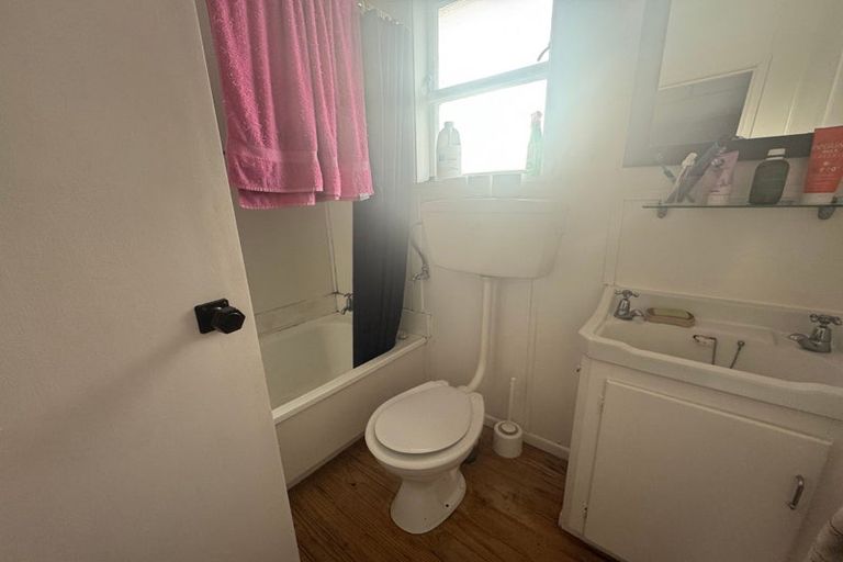 Photo of property in 56 Cuba Street, Marton, 4710