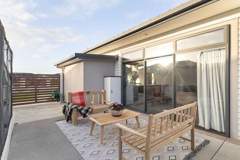 Photo of property in 58 Rodeo Drive, Kelvin Grove, Palmerston North, 4414