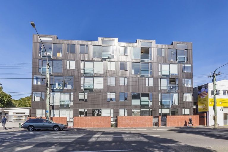 Photo of property in Nouvo Apartments, 4c/21 Rugby Street, Mount Cook, Wellington, 6021