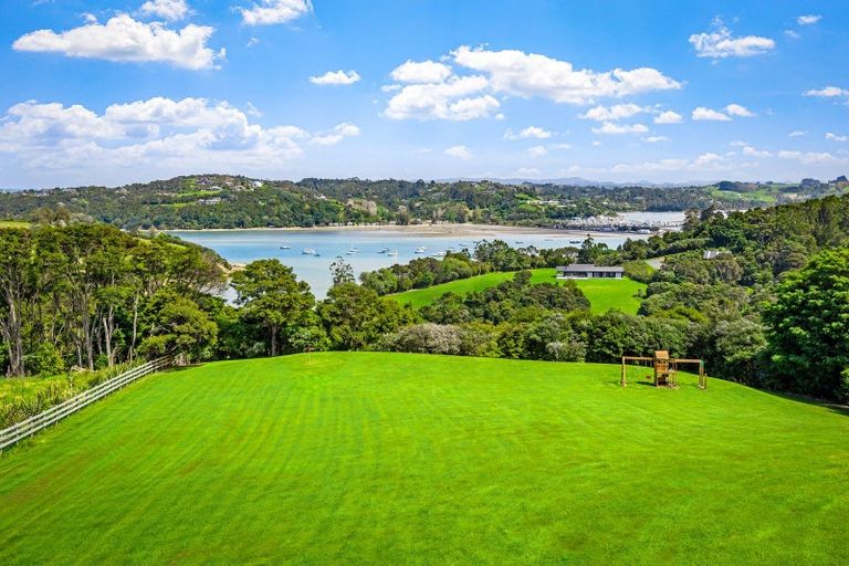 Photo of property in 79 Bishop Lane, Tawharanui Peninsula, Matakana, 0986