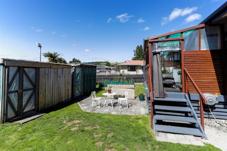 Photo of property in 3b Jet Place, Pukehangi, Rotorua, 3015