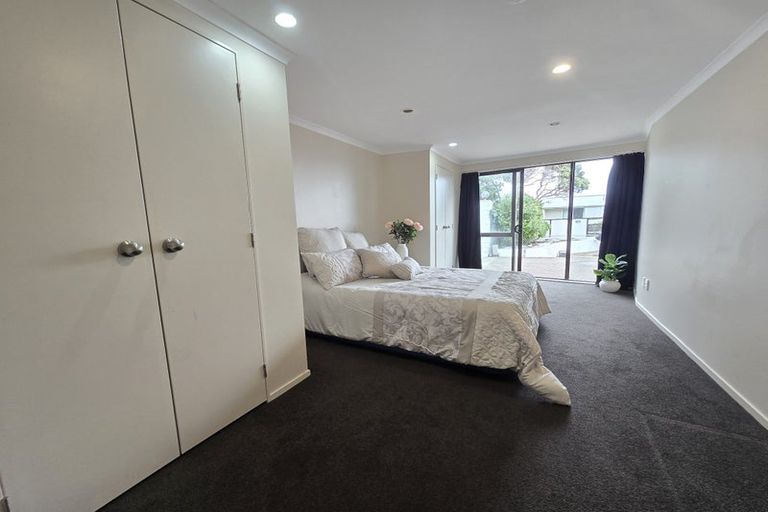 Photo of property in 9 Rangitane Street, Maupuia, Wellington, 6022