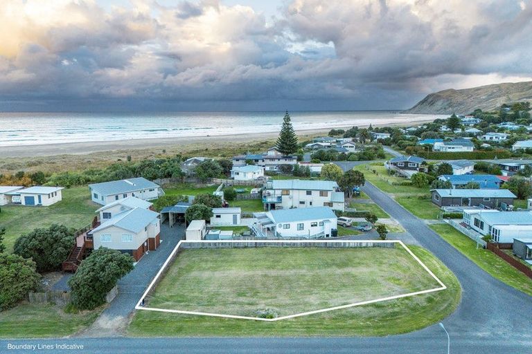Photo of property in 10 Te Paerahi Road, Porangahau, 4293