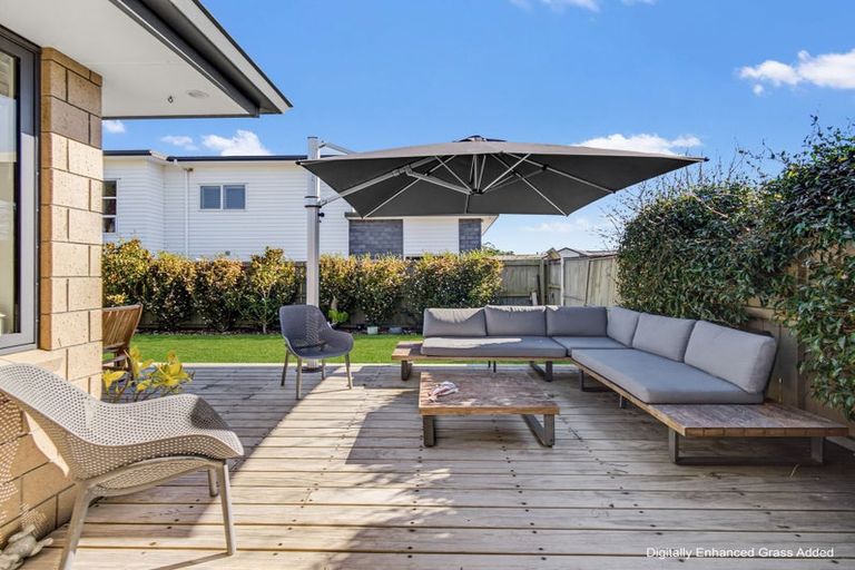Photo of property in 5 Tavarnya Way, Patumahoe, Pukekohe, 2679