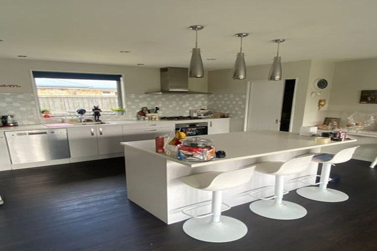 Photo of property in 6 Venerable Terrace, Yaldhurst, Christchurch, 8042