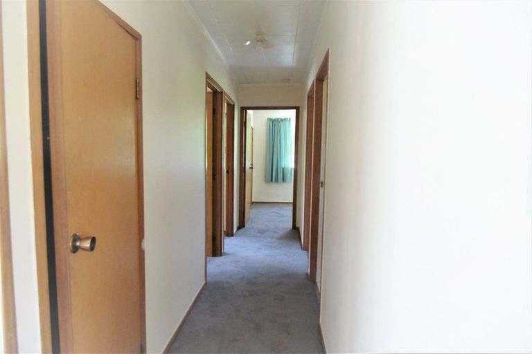 Photo of property in 372 East Coast Road, Sunnynook, Auckland, 0630