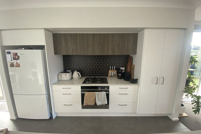 Photo of property in 22 Taitonga Lane, Stanmore Bay, Whangaparaoa, 0932