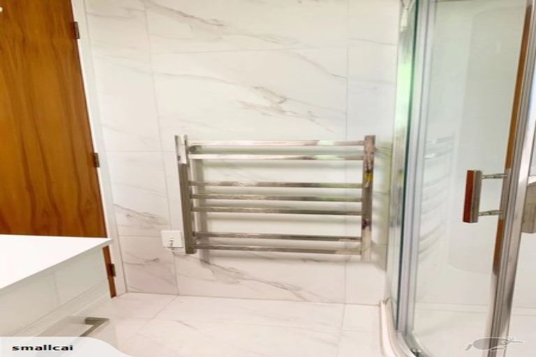 Photo of property in 555b East Coast Road, Browns Bay, Auckland, 0630