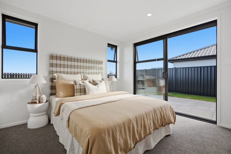 Photo of property in 64 Empire Crescent, Papamoa, 3118