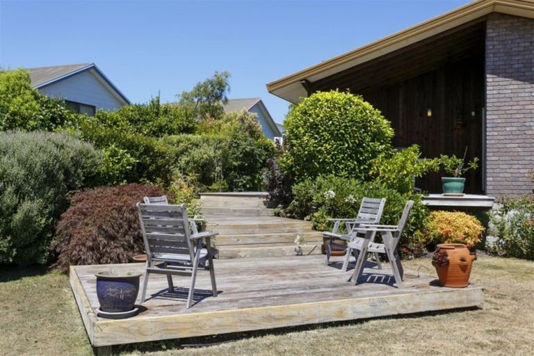 Photo of property in 20 Golders Place, Richmond Heights, Taupo, 3330