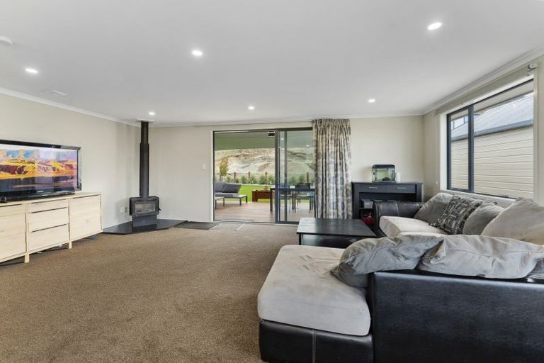 Photo of property in 21 Missy Crescent, Mount Pisa, Cromwell, 9383