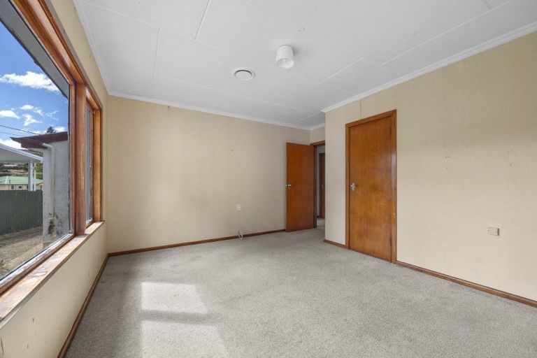 Photo of property in 15 Smith Street, Roxburgh, 9500