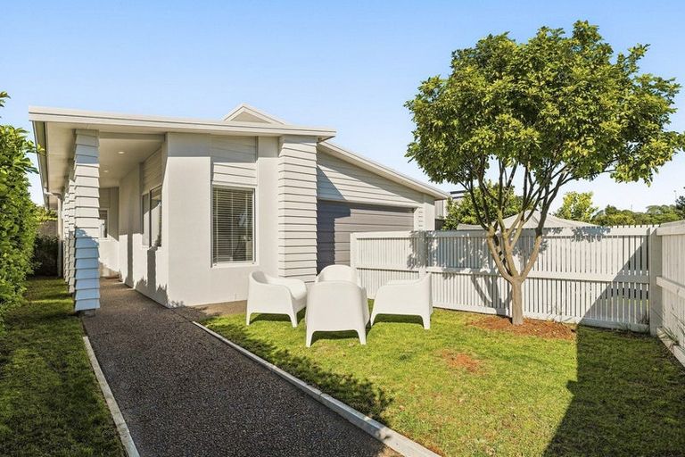 Photo of property in 123 Coast Boulevard, Papamoa Beach, Papamoa, 3118