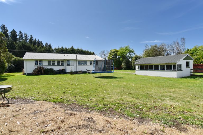 Photo of property in 123 Maddisons Road, Templeton, Christchurch, 8042