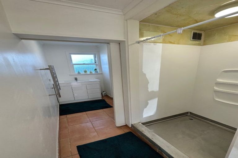 Photo of property in 327 Adelaide Road, Newtown, Wellington, 6021