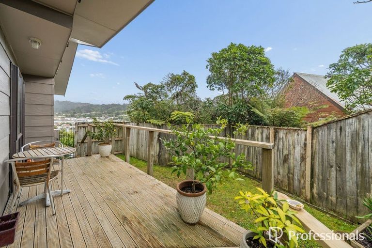 Photo of property in 15c Glen Road, Stokes Valley, Lower Hutt, 5019